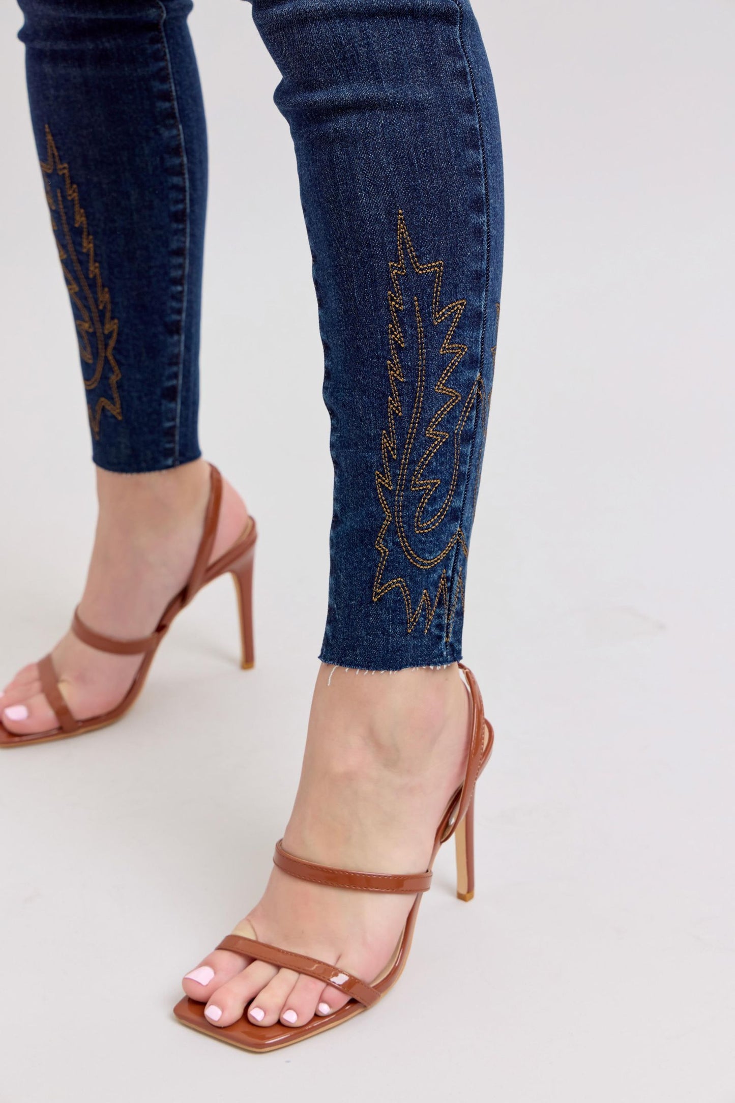 Western Embroidery Skinny